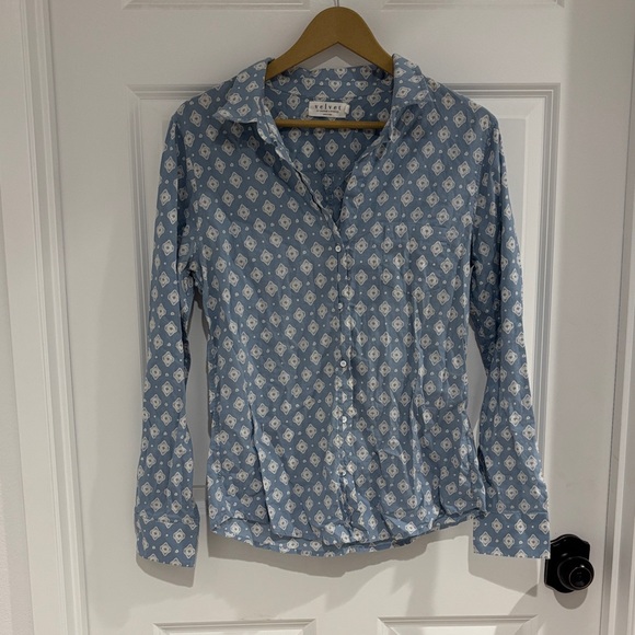 Velvet by Graham & Spencer Tops - Velvet by Graham & Spencer Light Blue Patterned Shirt